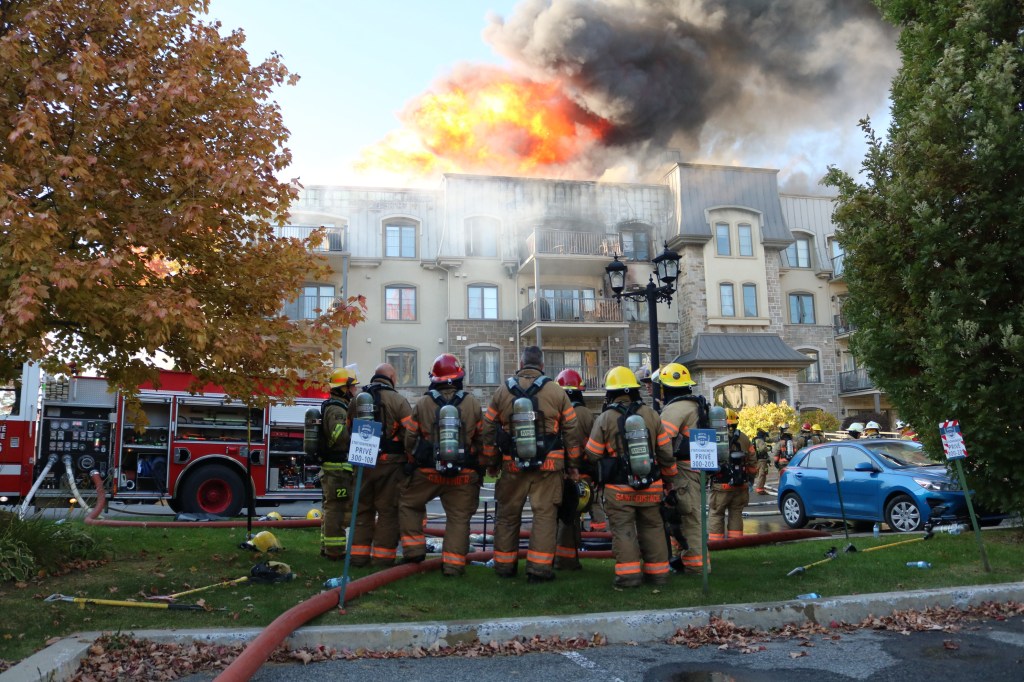 Incendie de bâtiment à&nbsp;Deux-Montagnes